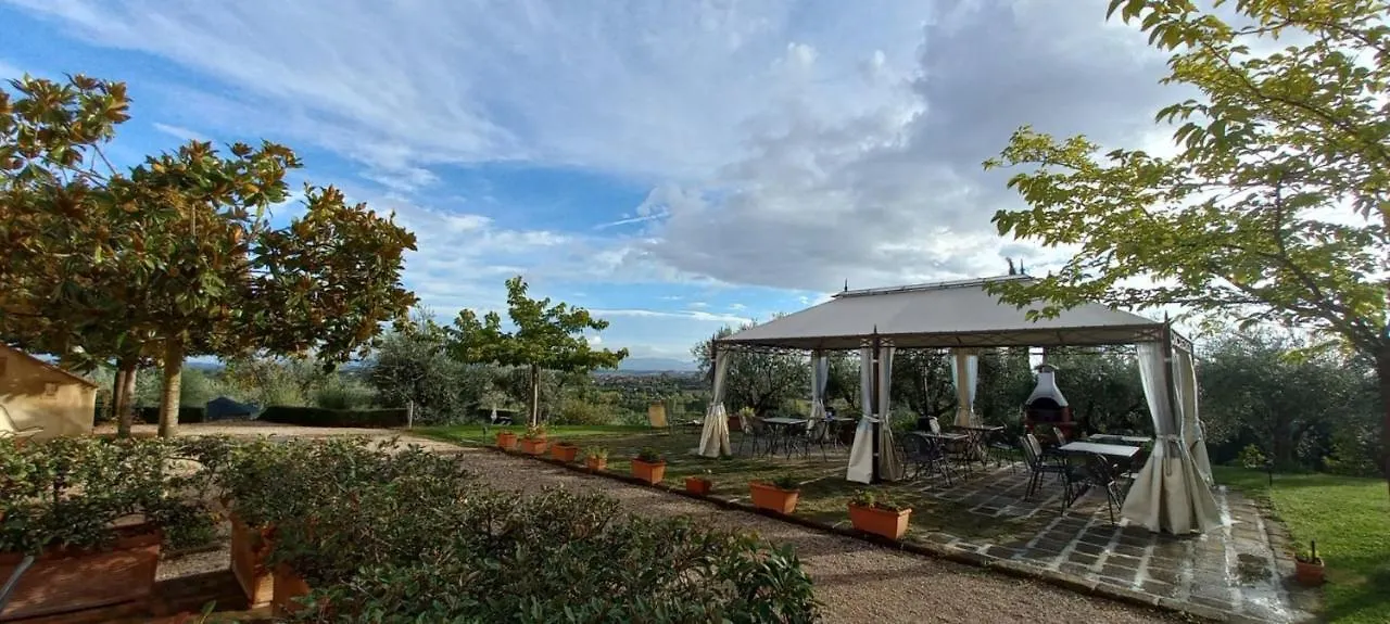 דירות Acquaviva  Poggio Olivo