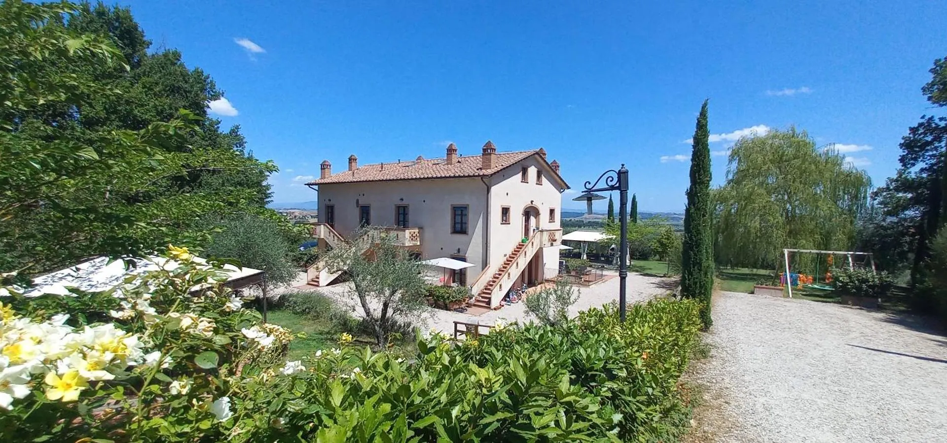 Poggio Olivo Daire Acquaviva   Acquaviva (Montepulciano)
